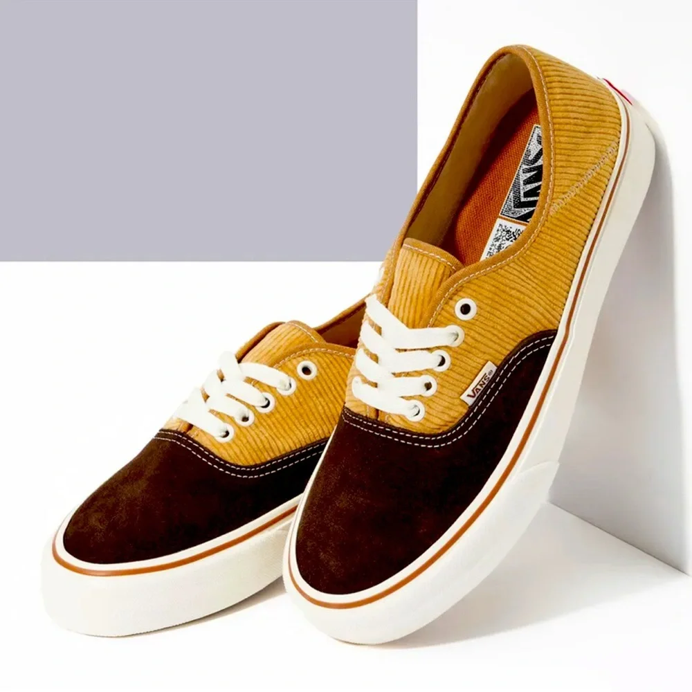 Vans sneakers - Picture 1 of 9